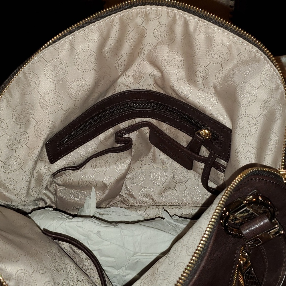 Michael kors hand bag - Picture 4 of 5